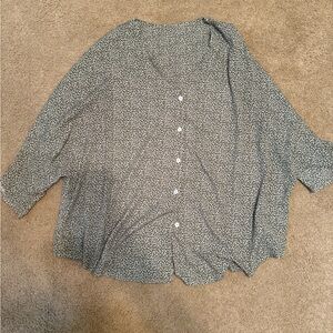 SHEIN White and Green 3/4 Sleeve Boxy Button Down Shirt
